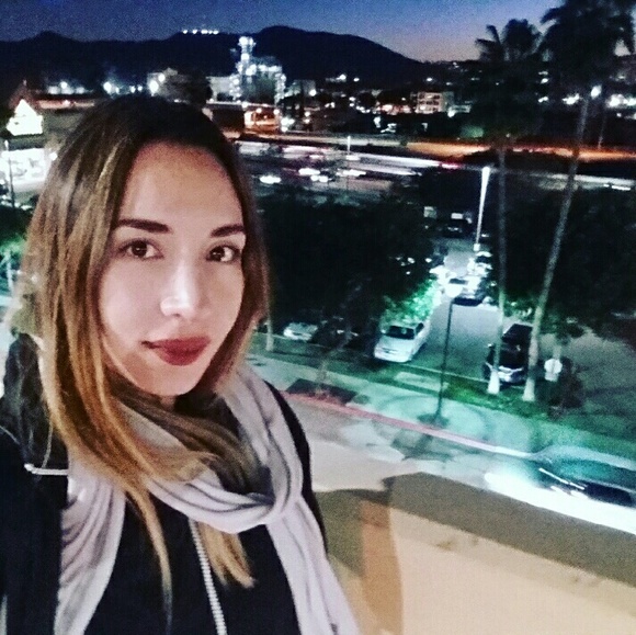 20% OFF Bundles!! :) Open to Offers. - Picture 3 of 3