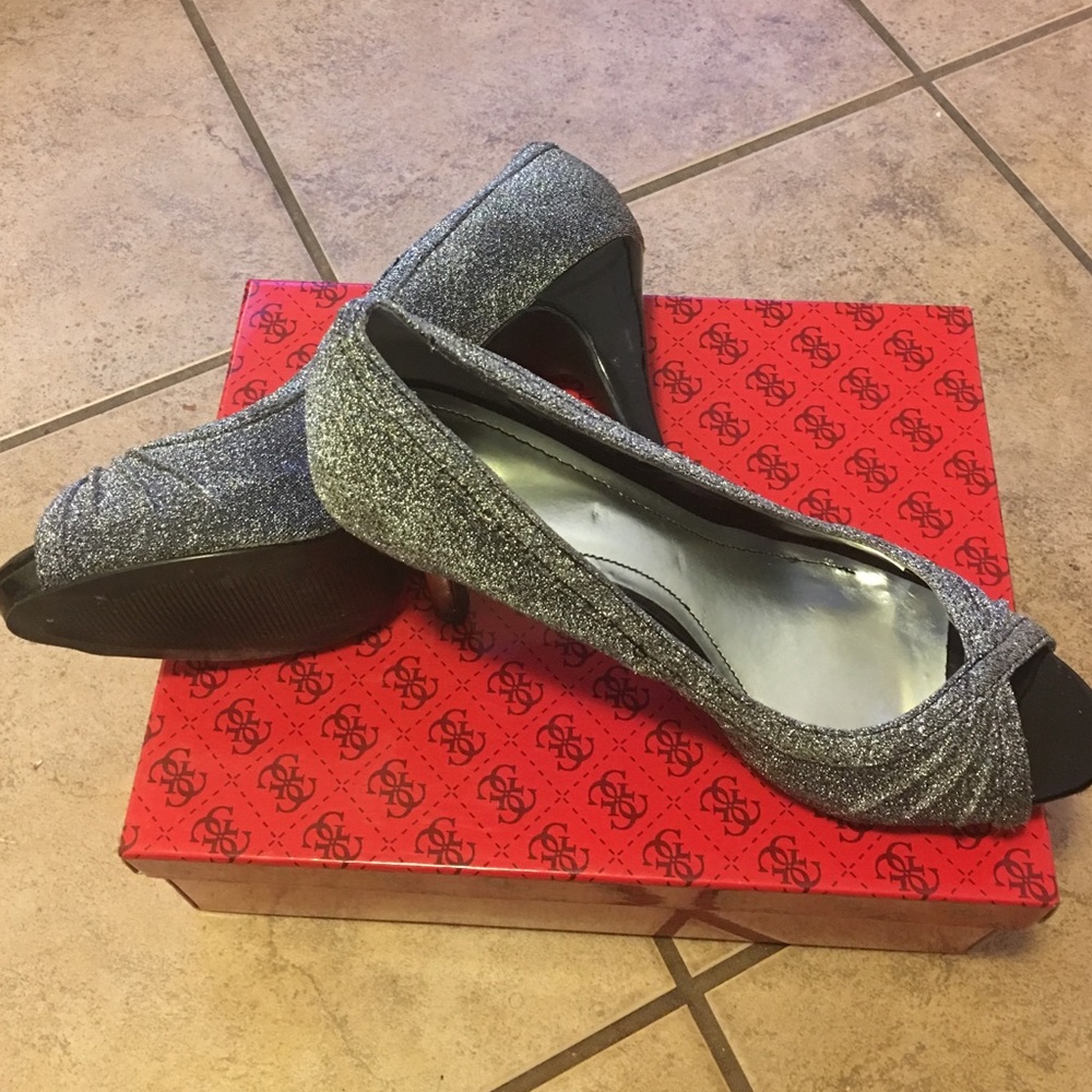After 5 Silver and black pumps/shoes