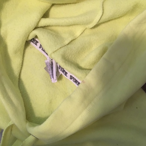 Pink hoodie - Picture 3 of 3