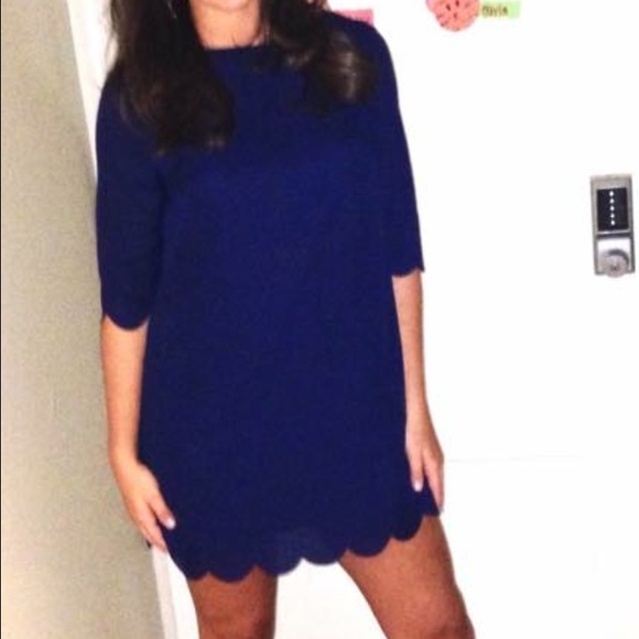 Tobi Dresses & Skirts - Scalloped Toby Dress