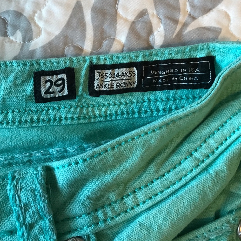 ❌SOLD❌Miss Me Aqua Ankle Skinny Jeans - Picture 3 of 4