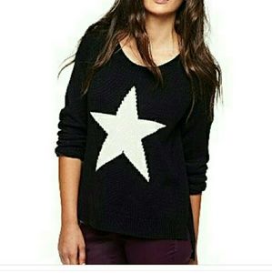 BISOU BISOU  XS Black sweater with white star