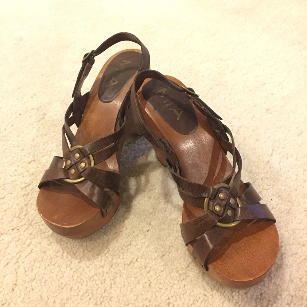 MIA Wooden Platform Sandals