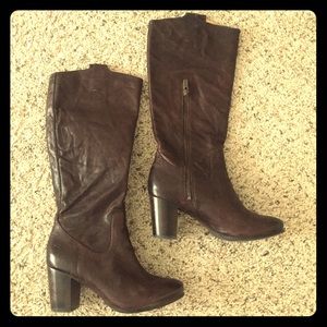 NEVER WORN FRYE BOOTS sz 7
