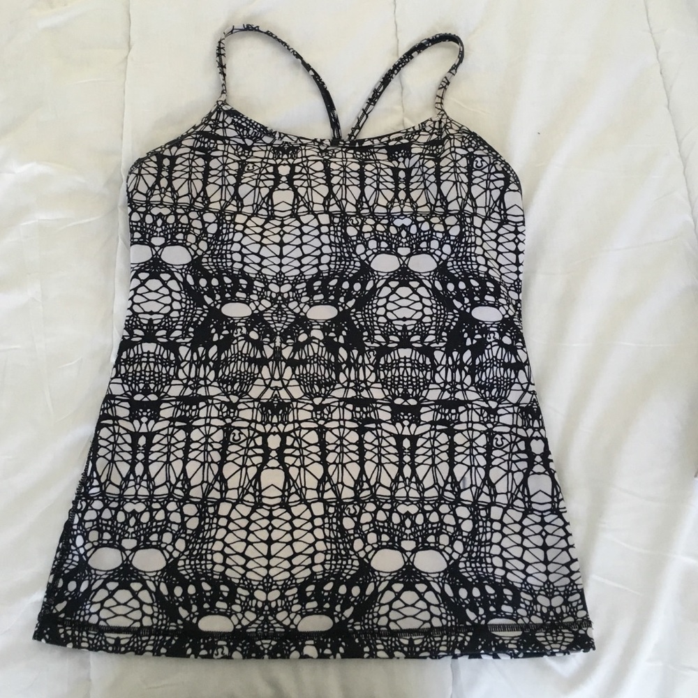 Lululemon athletic top