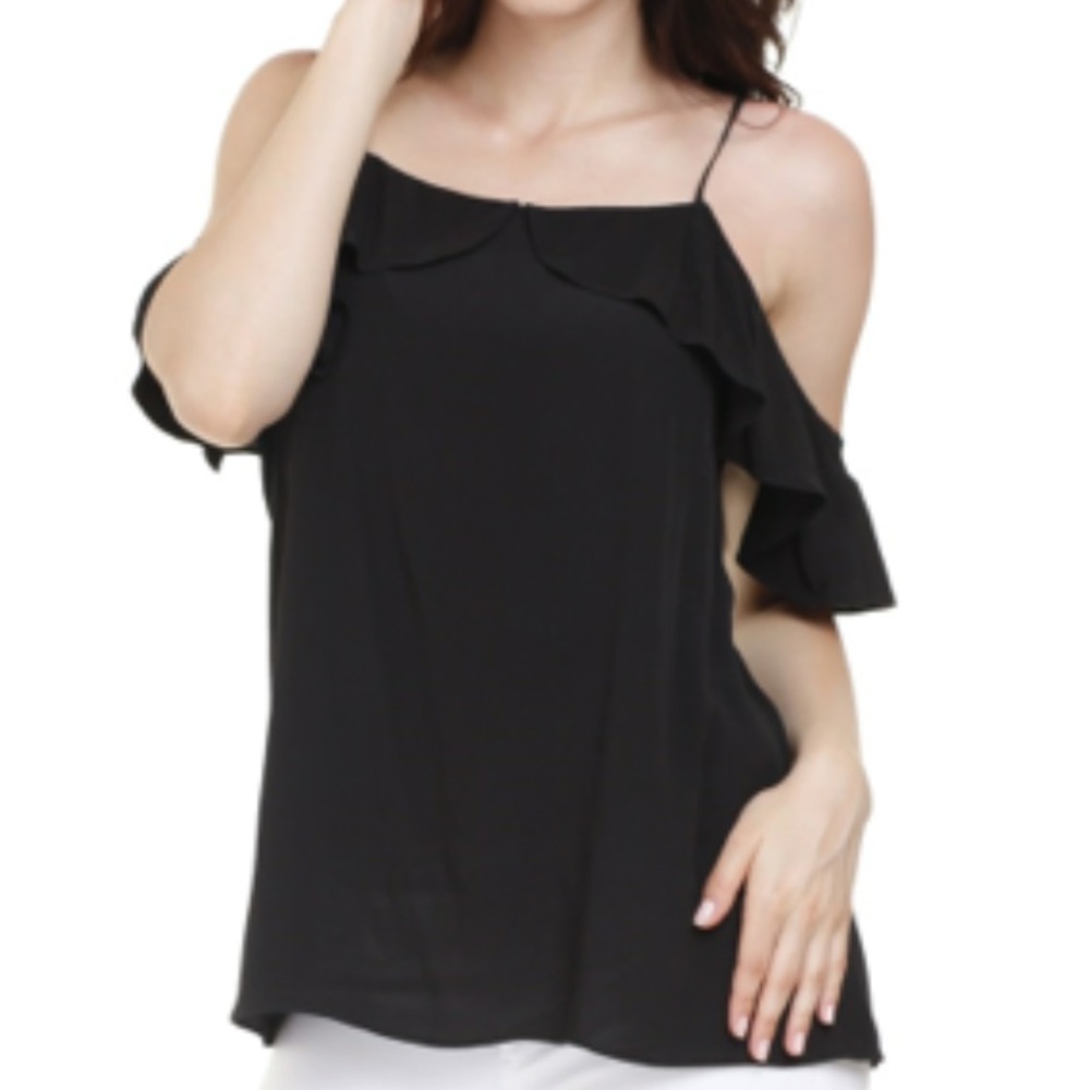 OFF THE SHOULDER RUFFLE TOP