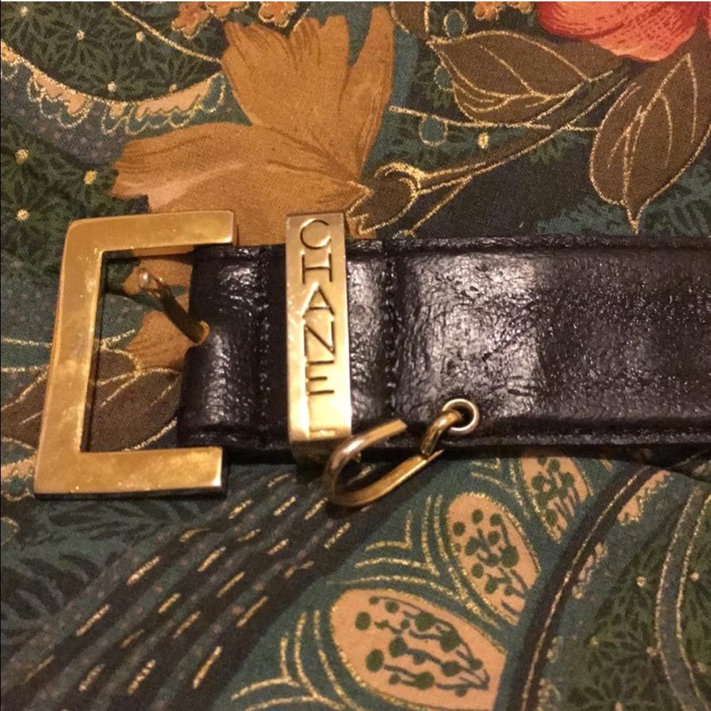 Belt - Picture 3 of 4