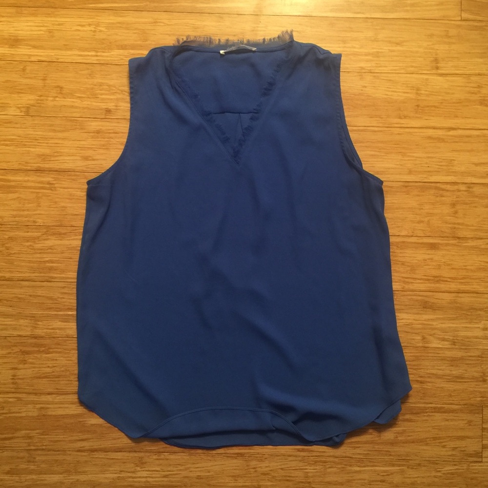 Pretty light blue tank! 💙