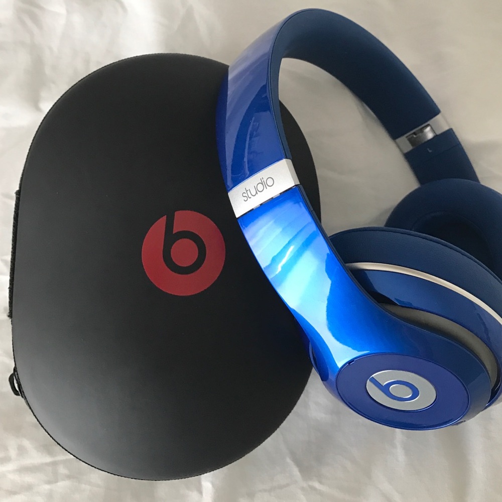 Beats Studio Blue