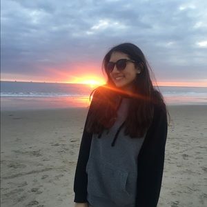 Meet your Posher, Claire