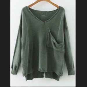 Green V Neck Dip Hem Sweater (NEVER WORN)