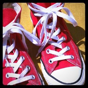 Red high top converse