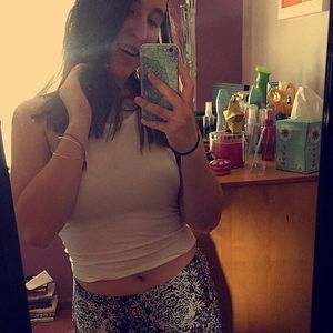 Meet your Posher, Gabrielle