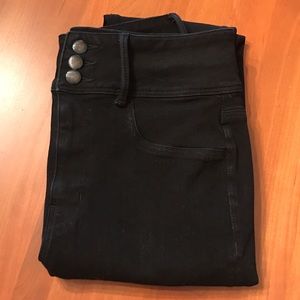 American Eagle Black Super Hi-Rise Jeggings