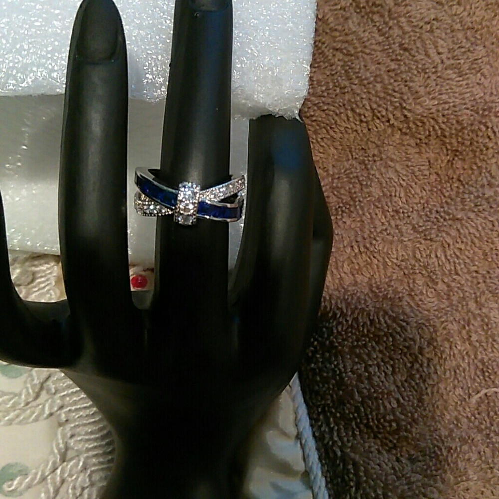 14k white gold sapphire ring