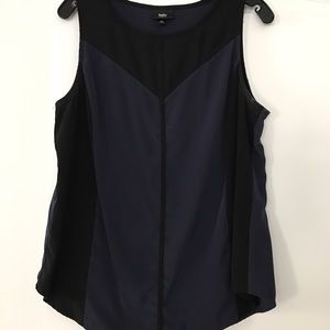 Two tone dressy tank.