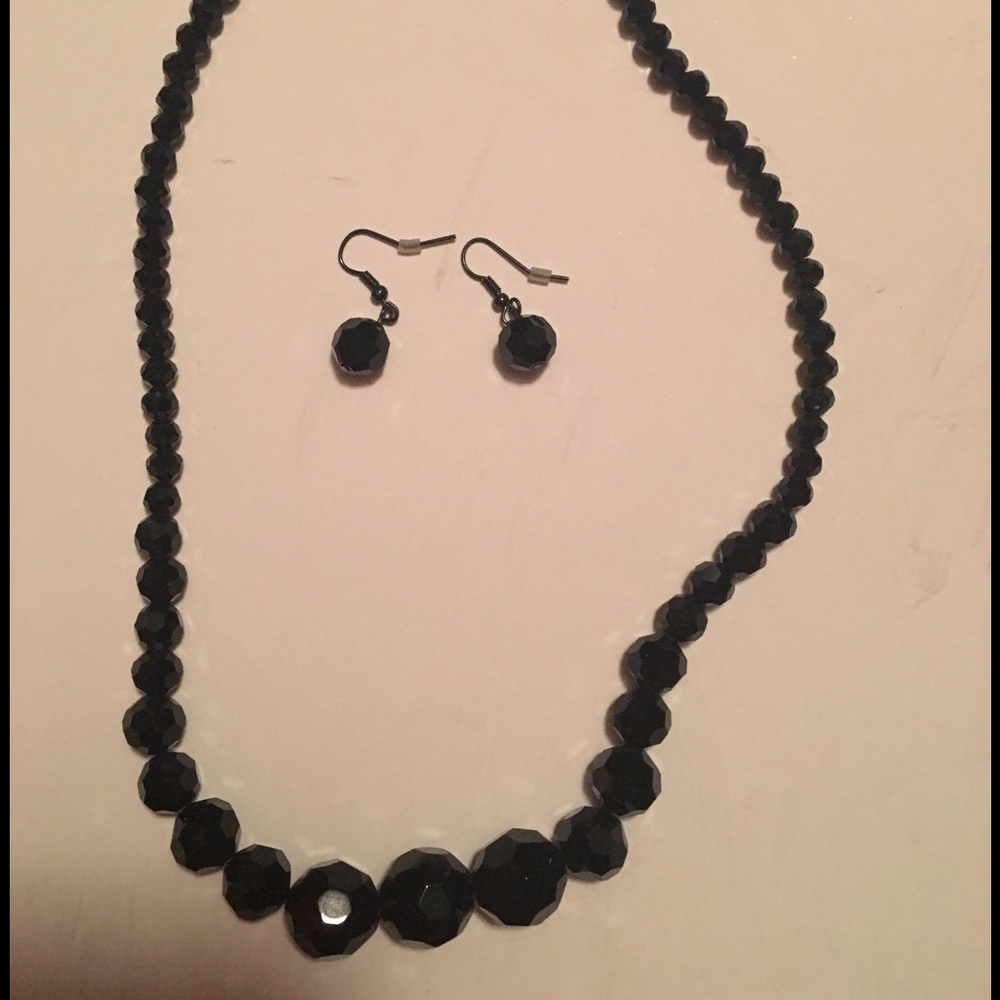 Black crystal bead set