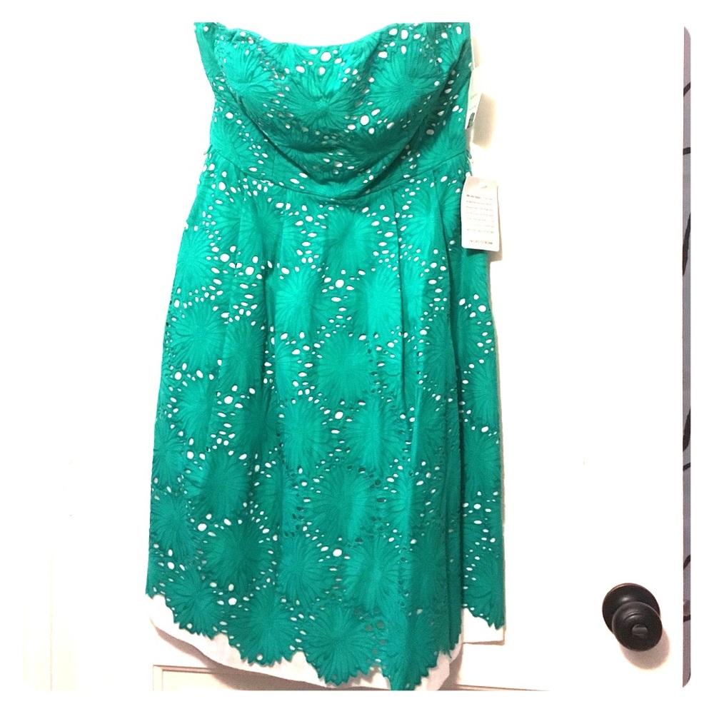 Strapless sz 8 Donna Morgan Green eyelet dress