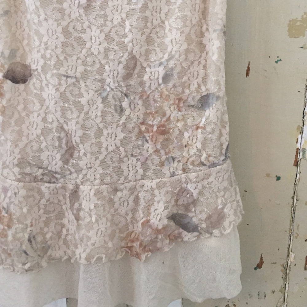 Lace Two-piece - Picture 3 of 4