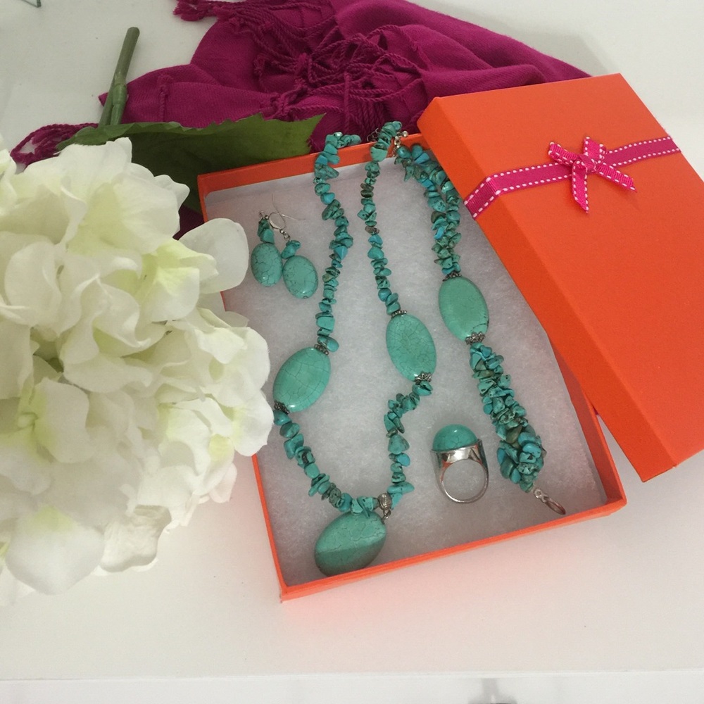 🎉Beautiful set  🎉SALE!🎉