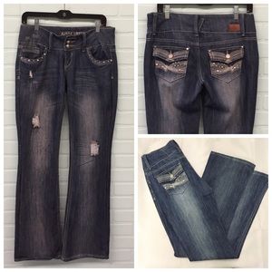Almost Famous Distressed Denim Jeans Size 9