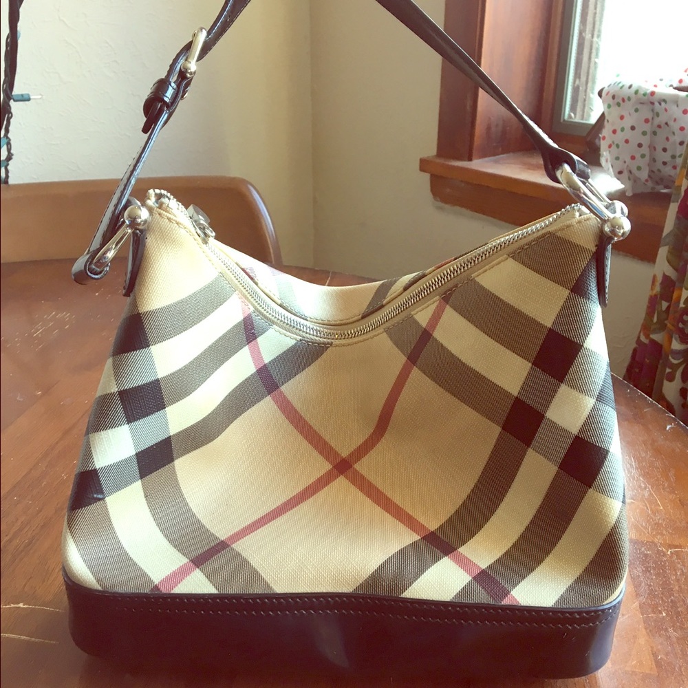 Burberry canvass and leather shoulder bag