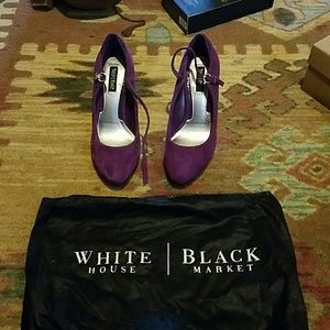WHITE HOUSE BLACK MARKET PURPLE MARY JANE HEEL 6.5