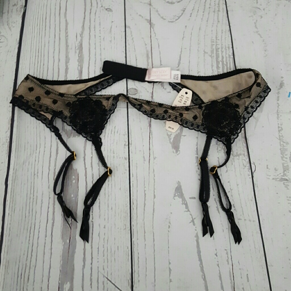 NWT Victorias Secret Nude & Black Garter Belt