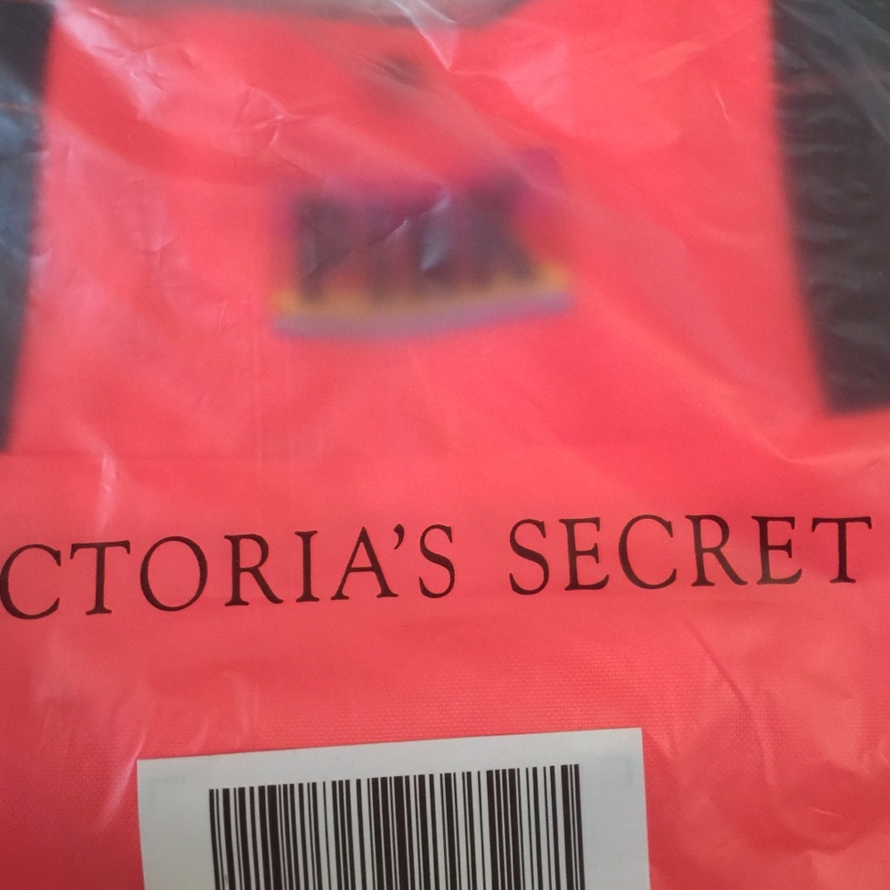 🎉Last one left🎉Pink Victoria Secret Tote👜 - Picture 3 of 3