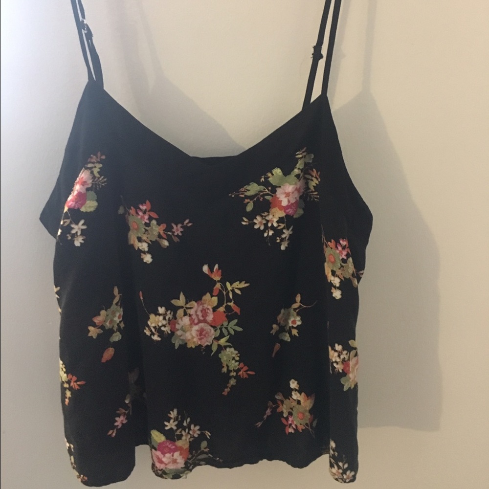 Black flower crop tank