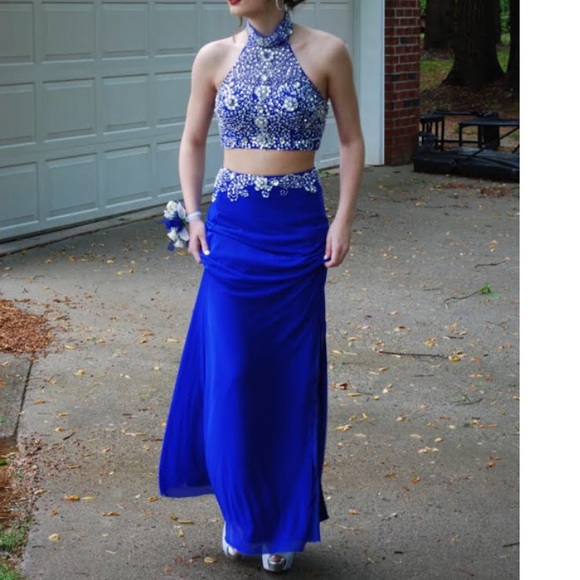 2 piece royal blue halter top - Picture 2 of 4