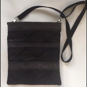 Toms Black Raffia Woven Cascade Crossbody Toms Black Raffia Woven Cascade Crossbody