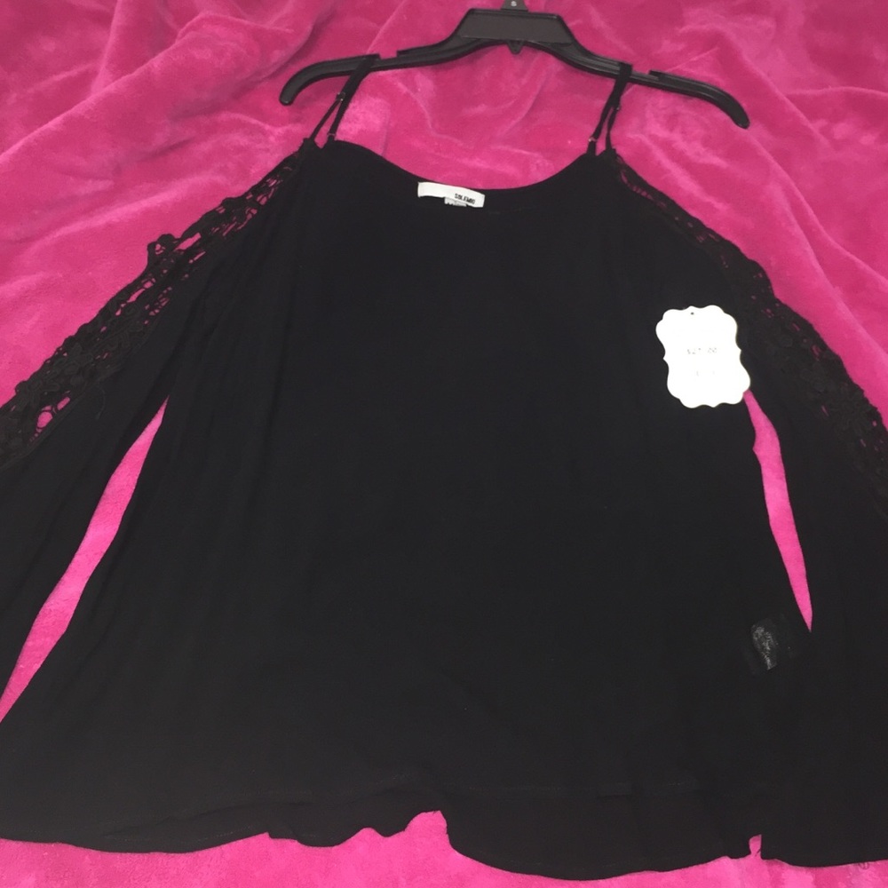 Entourage black lace sleeve shirt