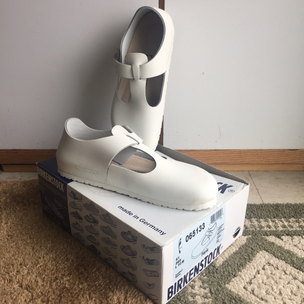 New Birkenstock "Paris" White Smooth Leather Shoes