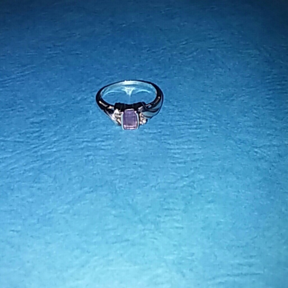 Avon Sterling Silver Amethyst and cz ring size 6 - Picture 1 of 2