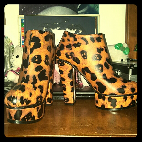 Iron Fist Change Your Spots Ankle Boots - Picture 1 of 5