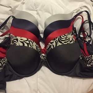 BLACK AND RED BRA ONLY!