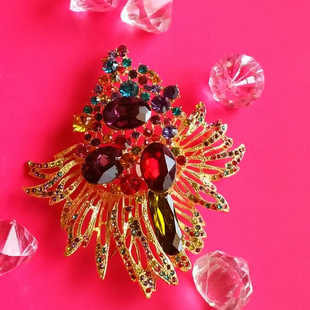 Colorful brooch
