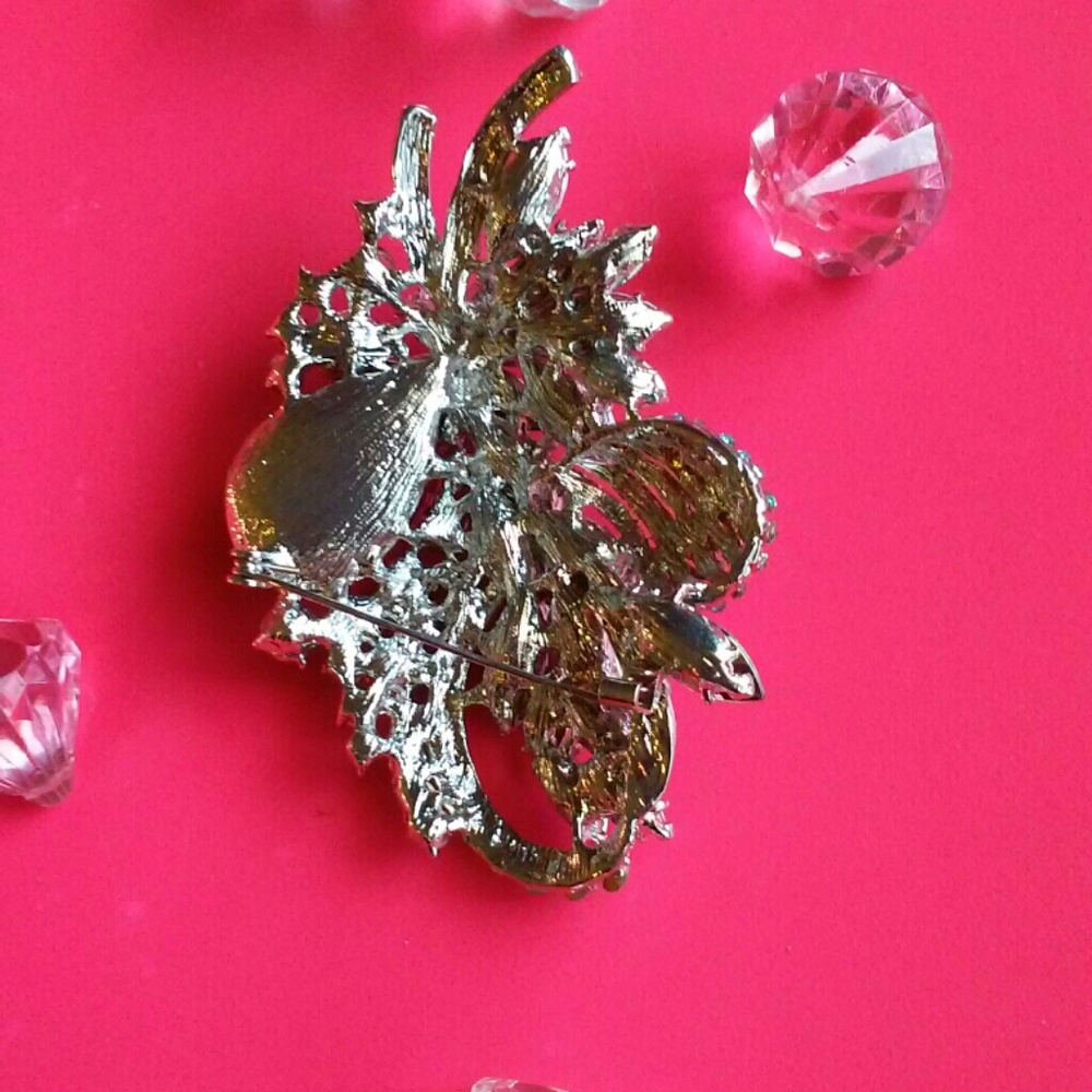 Brooch - Picture 4 of 4