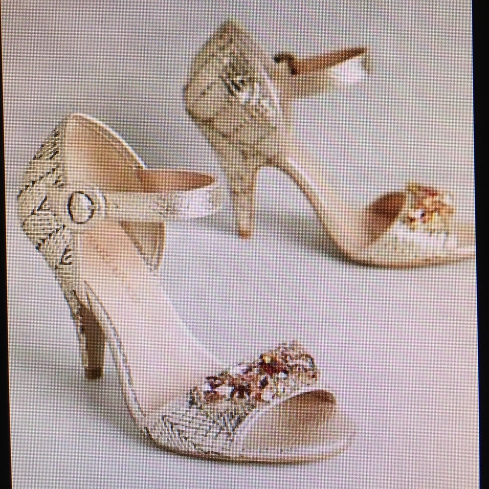 Anthropologie NEW Raphaella Booz Caro gold jewels