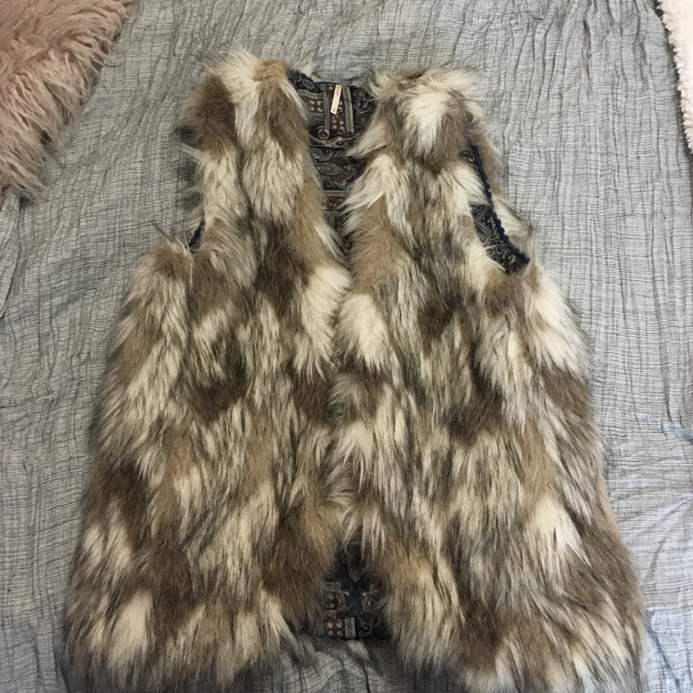 FREE PEOPLE fur vest!
