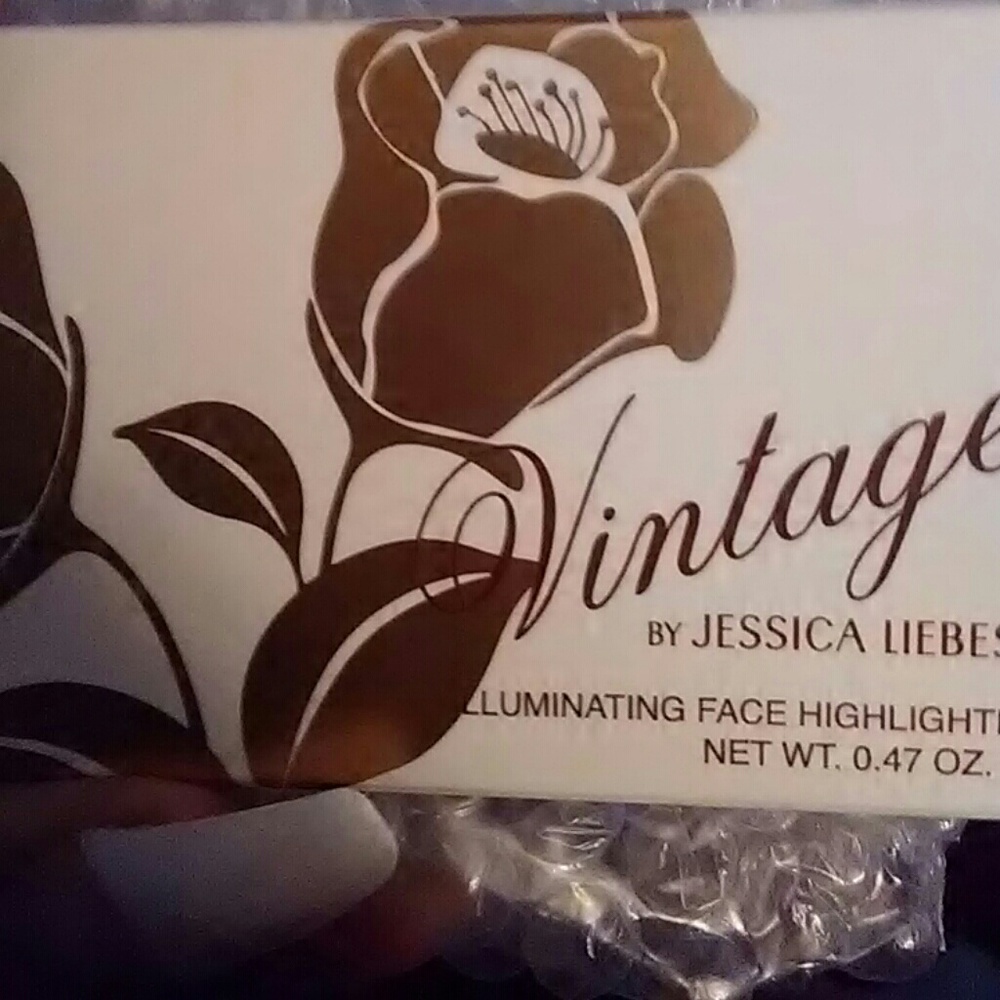 Vintage Dual illuminating face highlighter