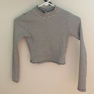 Black and white crop top