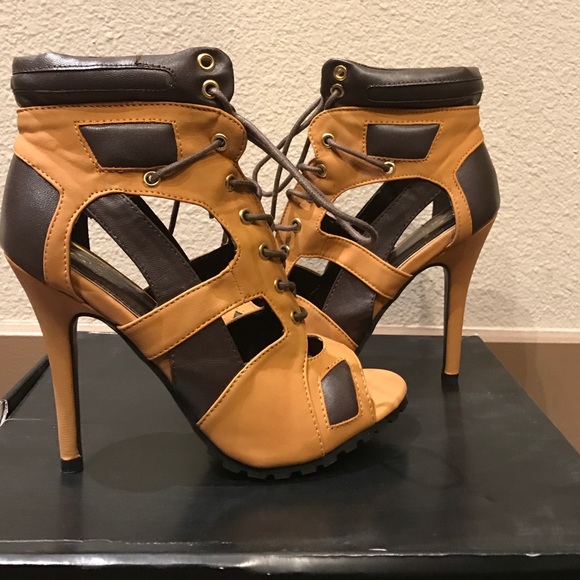 🌟Stylish Construction Booties🌟 - Picture 2 of 4