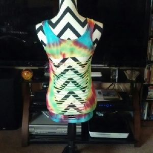 New tie dye tank custome shredded sz med