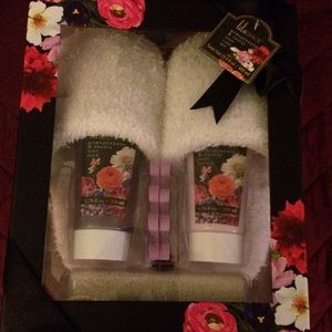 NIB. Foot Care Set