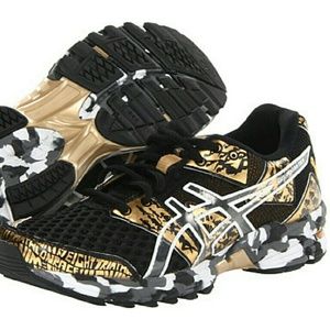 ISO asics noosa tri 8 shoes.