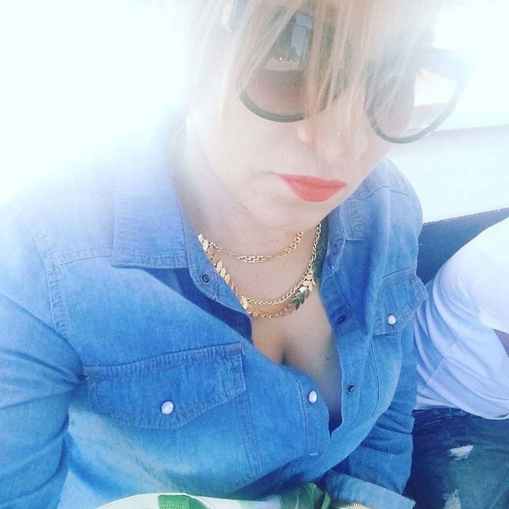 Meet your Posher, Edith