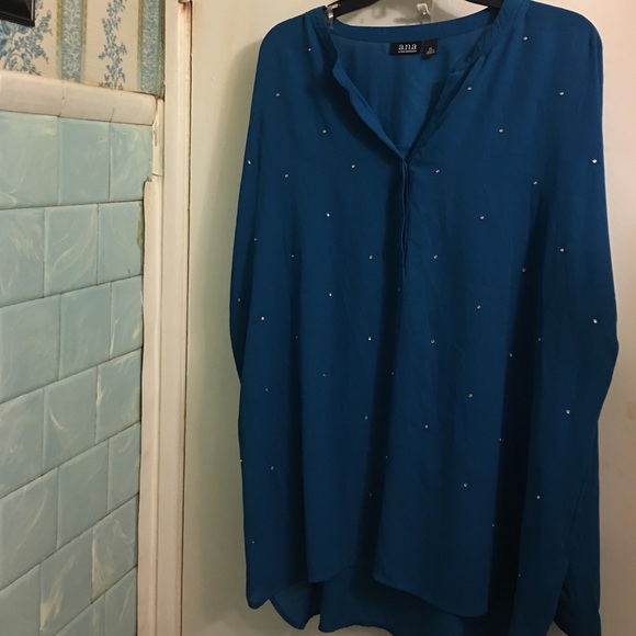 Too big - Picture 3 of 4