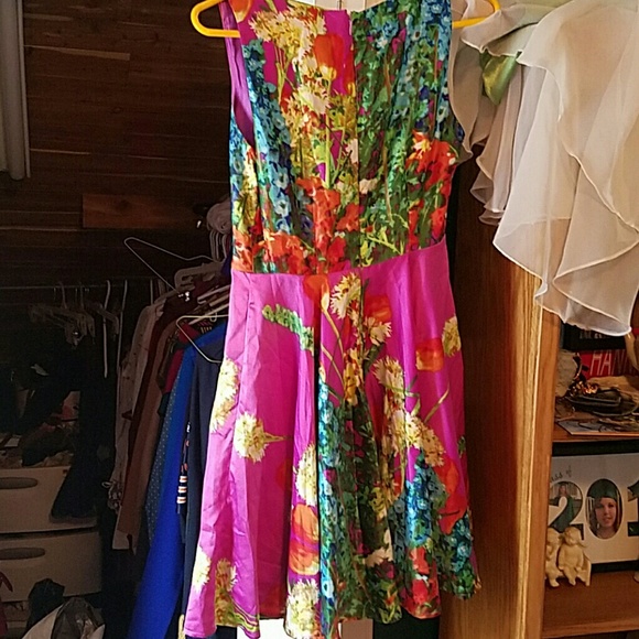 Floral modcloth dress - Picture 2 of 2